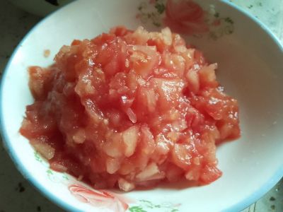 番茄巴沙鱼的做法步骤：2