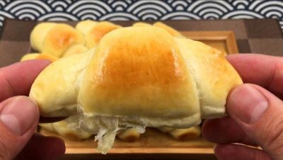 波兰种小餐包，松软拉丝，奶香味十足，配杯热牛奶，暖心又暖胃。的做法步骤：20