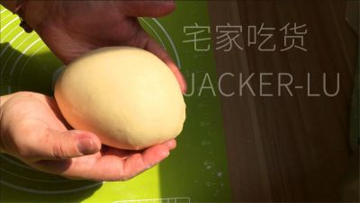 波兰种小餐包，松软拉丝，奶香味十足，配杯热牛奶，暖心又暖胃。的做法步骤：6