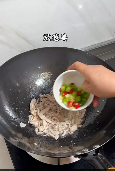 肉丝炝面的做法步骤：3