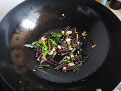 红菜苔炒蛋的做法步骤：4