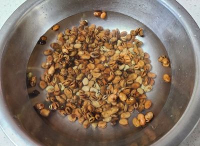 香酥蚕豆的做法步骤：2