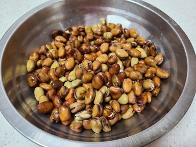 香酥蚕豆的做法步骤：4