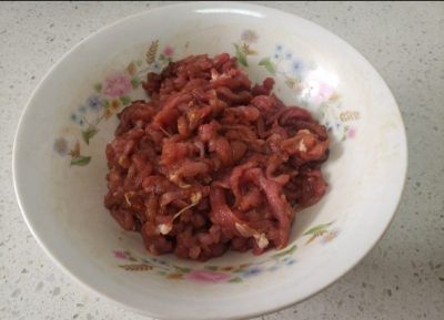 青菜花菇炒肉丝的做法步骤：6
