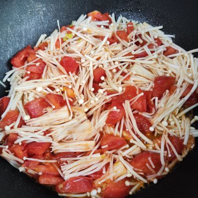 西红柿菌菇蛋饺汤的做法步骤：7