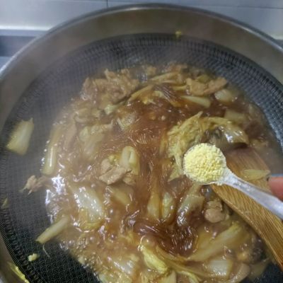 奶白菜花肉炖粉条的做法步骤：13