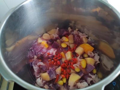 紫薯苹果银耳羹的做法步骤：5