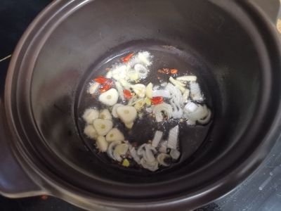 砂锅白菜豆腐煲的做法步骤：5