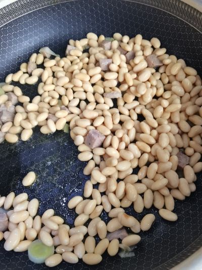 什锦烧黄豆的做法步骤：3