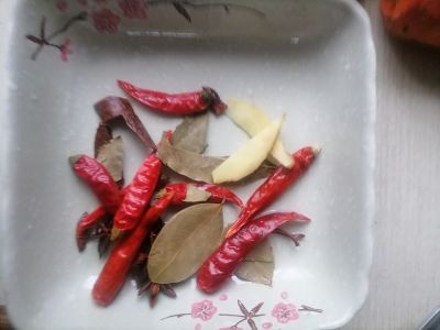 红烧鸡翅根的做法步骤：4