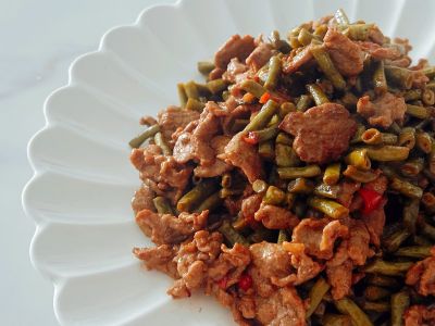 酸豆角炒牛肉的做法步骤：5