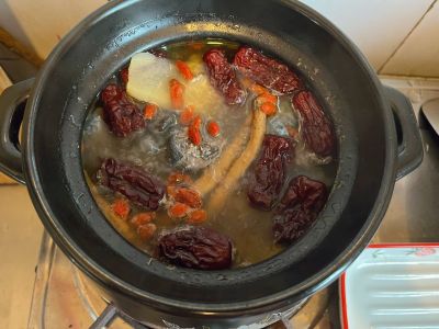 黄芪炖鸡的做法步骤：9