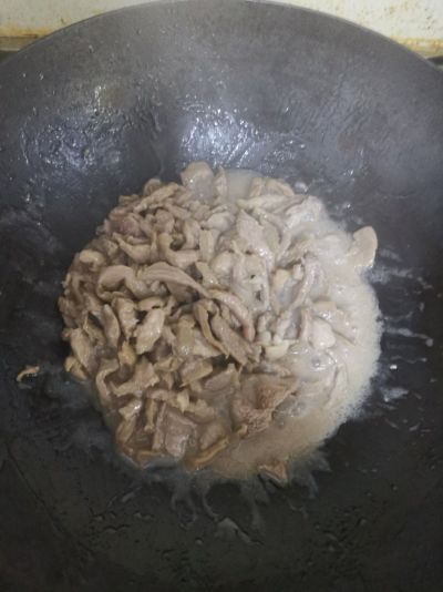 豆角炒肉的做法步骤：5