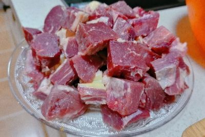 红烧牛肉的做法步骤：1