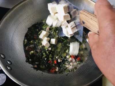 雪菜豆腐的做法步骤：6