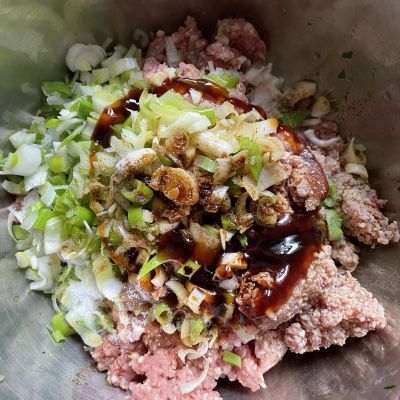 芹菜牛肉水饺的做法步骤：4