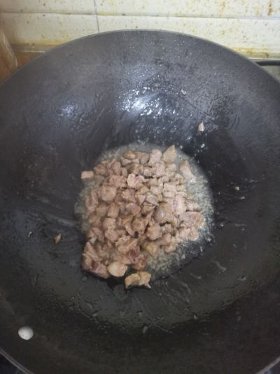 辣椒炒肉的做法步骤：3