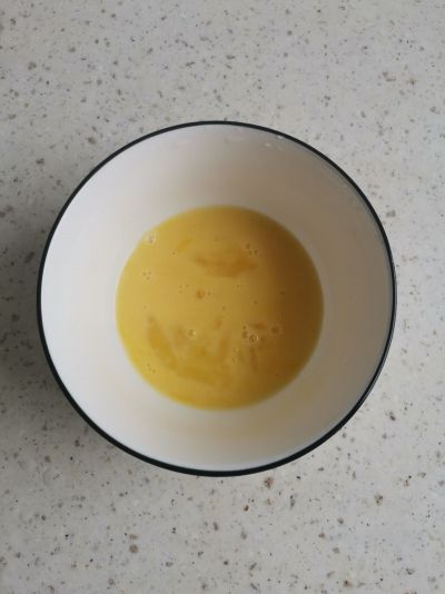 西红柿鸡蛋汤的做法步骤：2