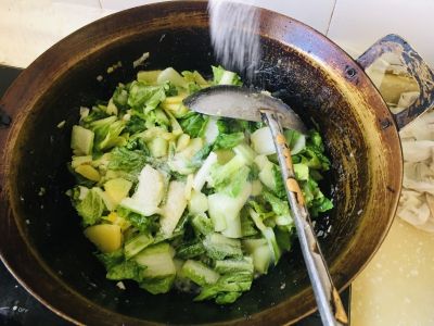 土豆泥熬小白菜的做法步骤：5
