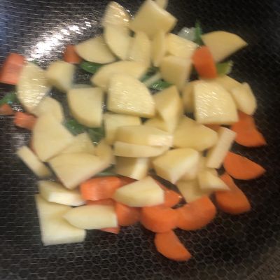 梅花肉海带焖黄豆的做法步骤：12