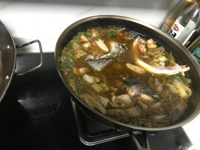酸辣鱼汤锅的做法步骤：6