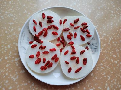 枸杞蒸萝卜的做法步骤：3