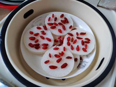 枸杞蒸萝卜的做法步骤：4